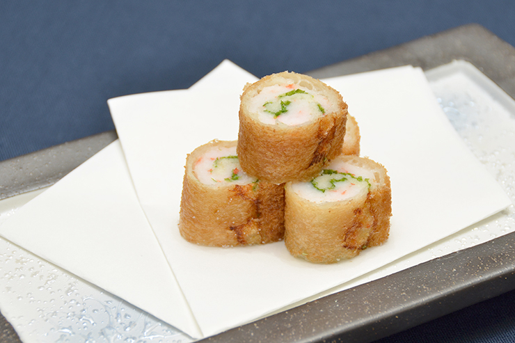 パンで海老の鳴門揚げ 広島酔心調理製菓専門学校